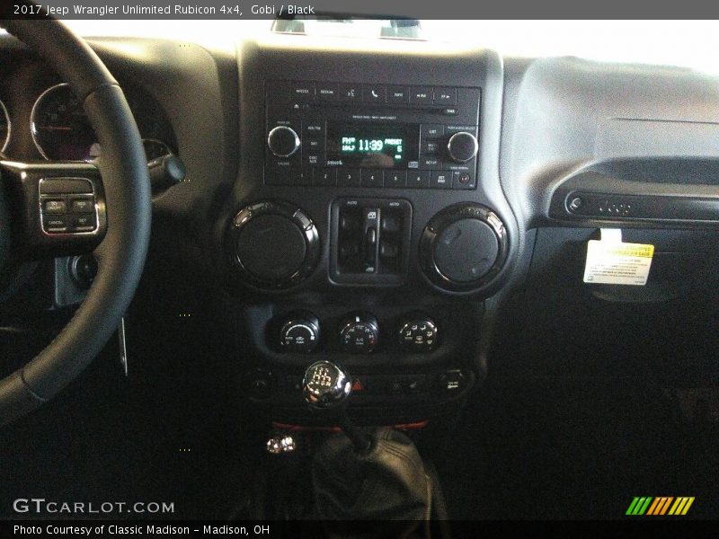 Gobi / Black 2017 Jeep Wrangler Unlimited Rubicon 4x4