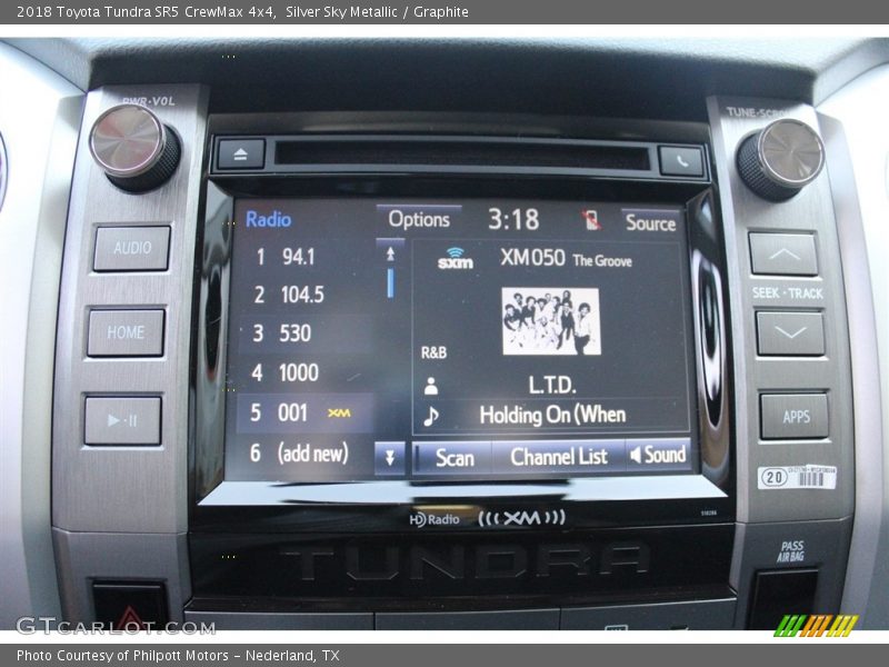 Silver Sky Metallic / Graphite 2018 Toyota Tundra SR5 CrewMax 4x4