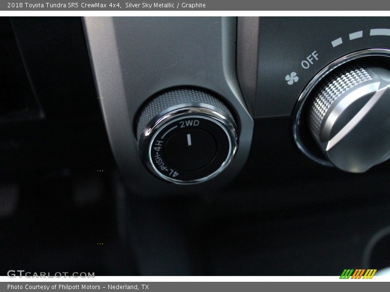 Silver Sky Metallic / Graphite 2018 Toyota Tundra SR5 CrewMax 4x4