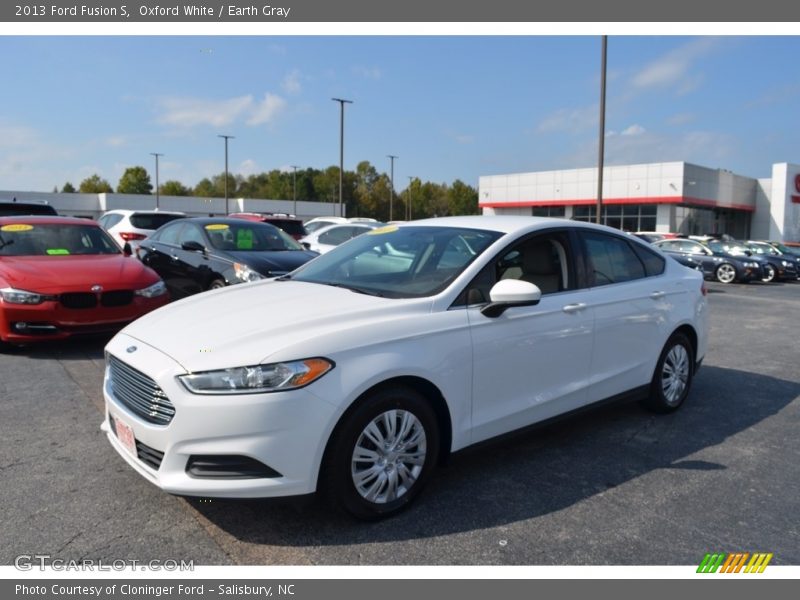 Oxford White / Earth Gray 2013 Ford Fusion S