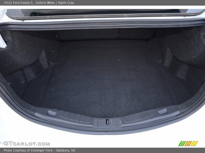 Oxford White / Earth Gray 2013 Ford Fusion S