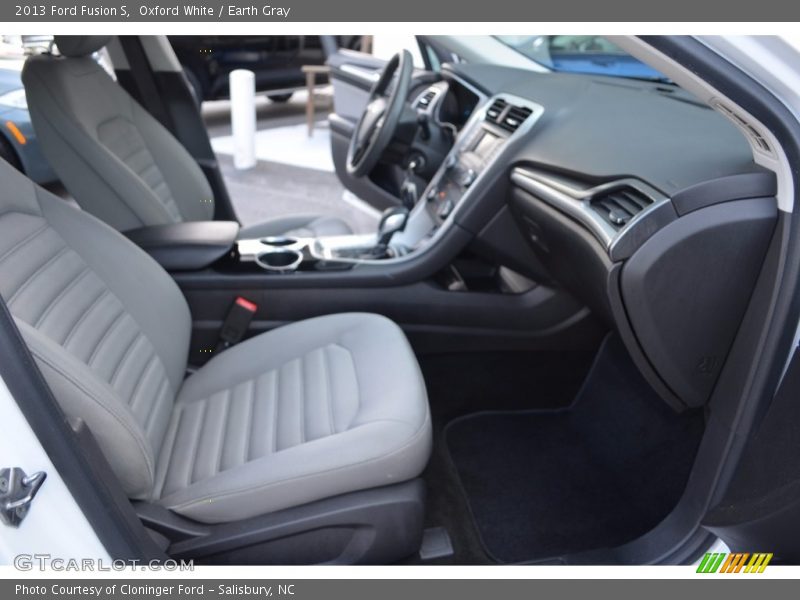 Oxford White / Earth Gray 2013 Ford Fusion S