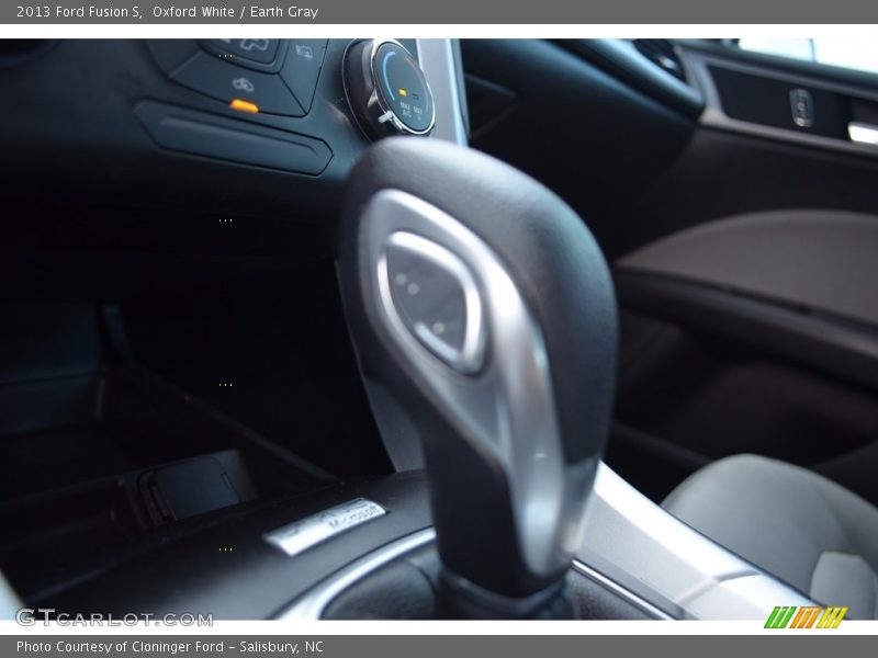 Oxford White / Earth Gray 2013 Ford Fusion S