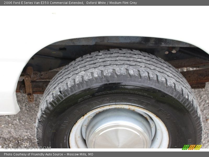 Oxford White / Medium Flint Grey 2006 Ford E Series Van E350 Commercial Extended