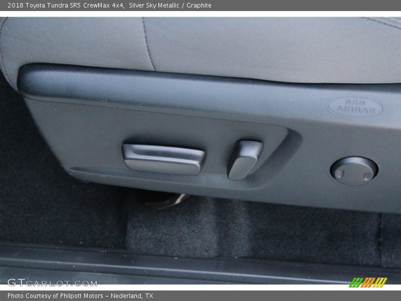 Silver Sky Metallic / Graphite 2018 Toyota Tundra SR5 CrewMax 4x4