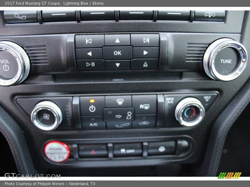 Controls of 2017 Mustang GT Coupe