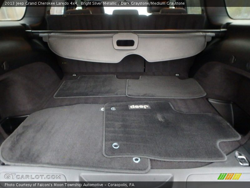 Bright Silver Metallic / Dark Graystone/Medium Graystone 2013 Jeep Grand Cherokee Laredo 4x4