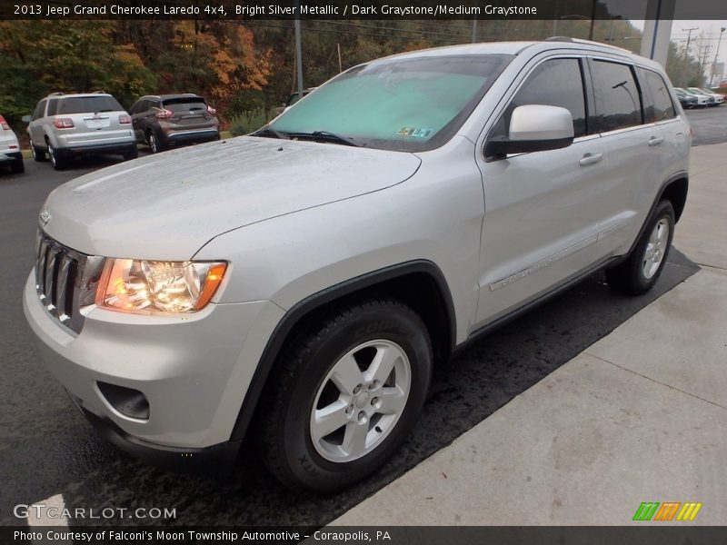 Bright Silver Metallic / Dark Graystone/Medium Graystone 2013 Jeep Grand Cherokee Laredo 4x4