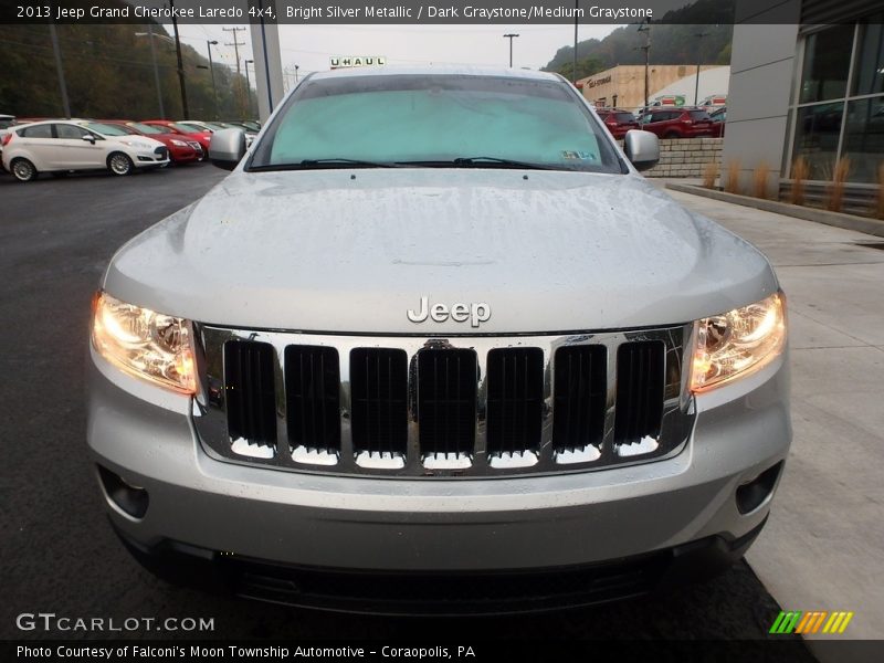 Bright Silver Metallic / Dark Graystone/Medium Graystone 2013 Jeep Grand Cherokee Laredo 4x4