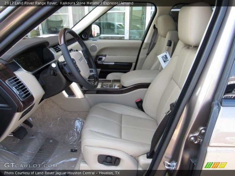 Kaikoura Stone Metallic / Espresso/Almond 2017 Land Rover Range Rover