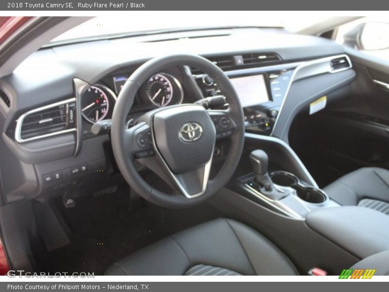 Ruby Flare Pearl / Black 2018 Toyota Camry SE