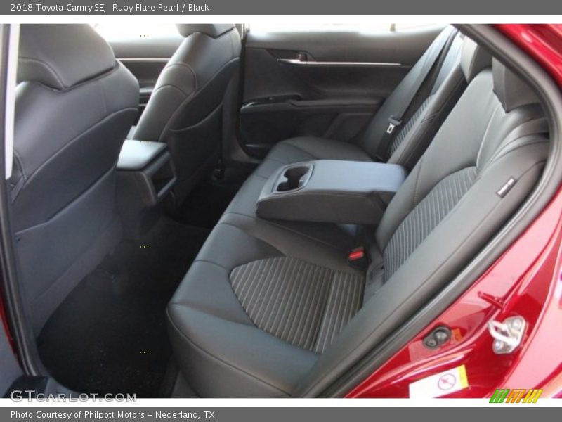 Ruby Flare Pearl / Black 2018 Toyota Camry SE