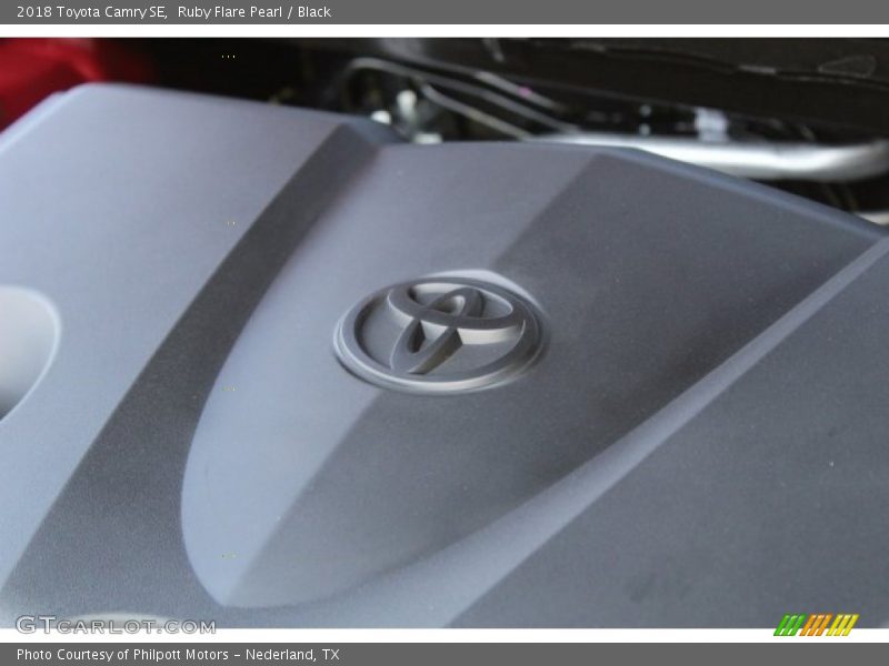 Ruby Flare Pearl / Black 2018 Toyota Camry SE