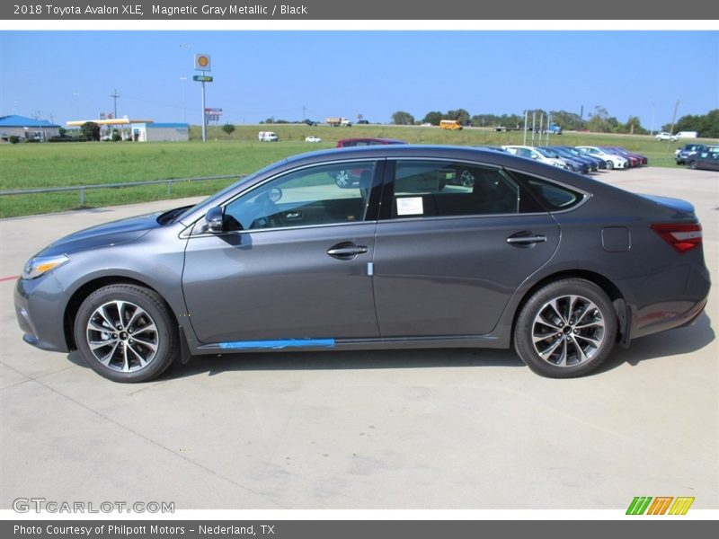 Magnetic Gray Metallic / Black 2018 Toyota Avalon XLE