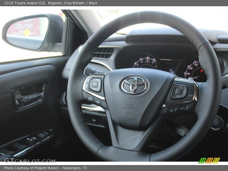 Magnetic Gray Metallic / Black 2018 Toyota Avalon XLE