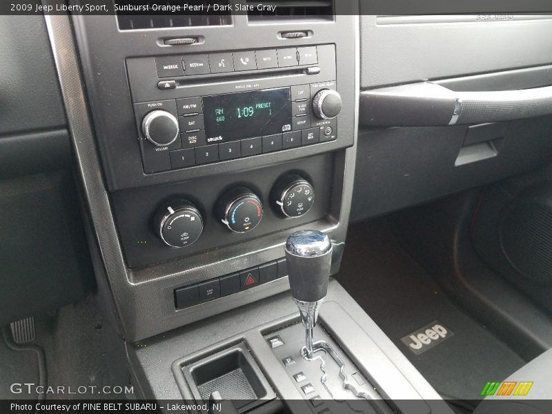 Sunburst Orange Pearl / Dark Slate Gray 2009 Jeep Liberty Sport