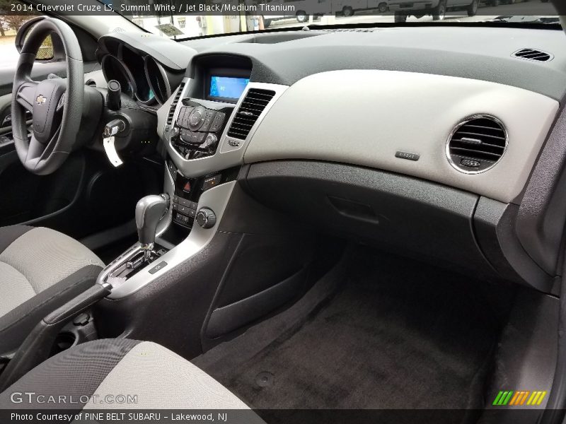 Summit White / Jet Black/Medium Titanium 2014 Chevrolet Cruze LS
