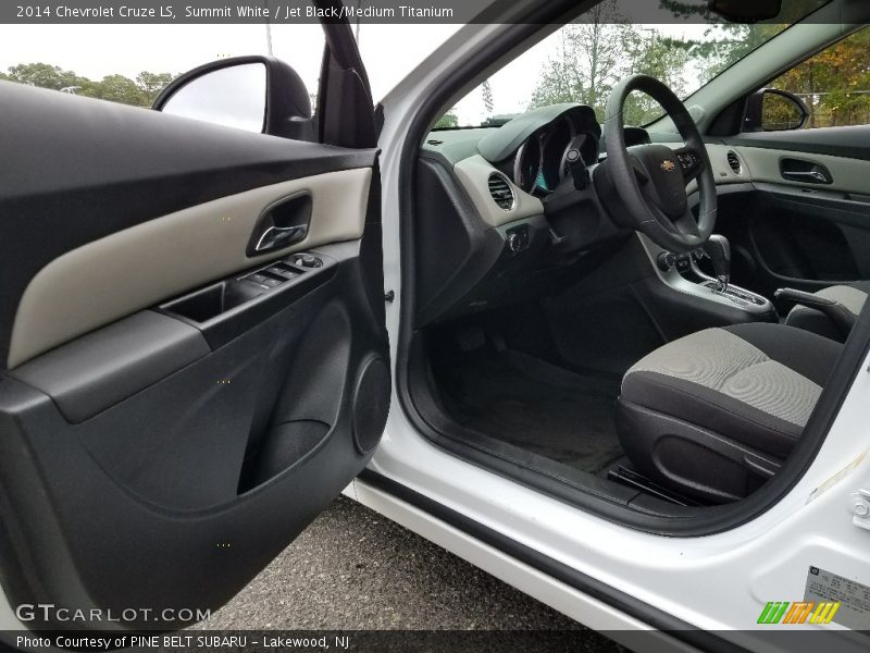 Summit White / Jet Black/Medium Titanium 2014 Chevrolet Cruze LS