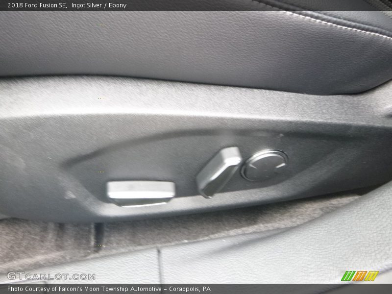 Ingot Silver / Ebony 2018 Ford Fusion SE