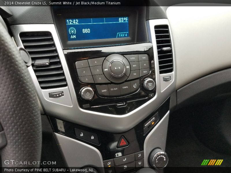 Summit White / Jet Black/Medium Titanium 2014 Chevrolet Cruze LS