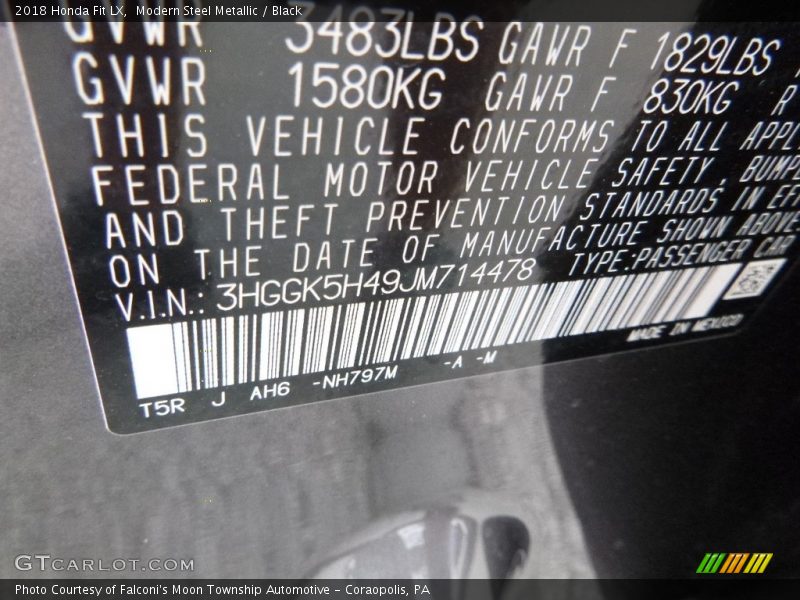Modern Steel Metallic / Black 2018 Honda Fit LX