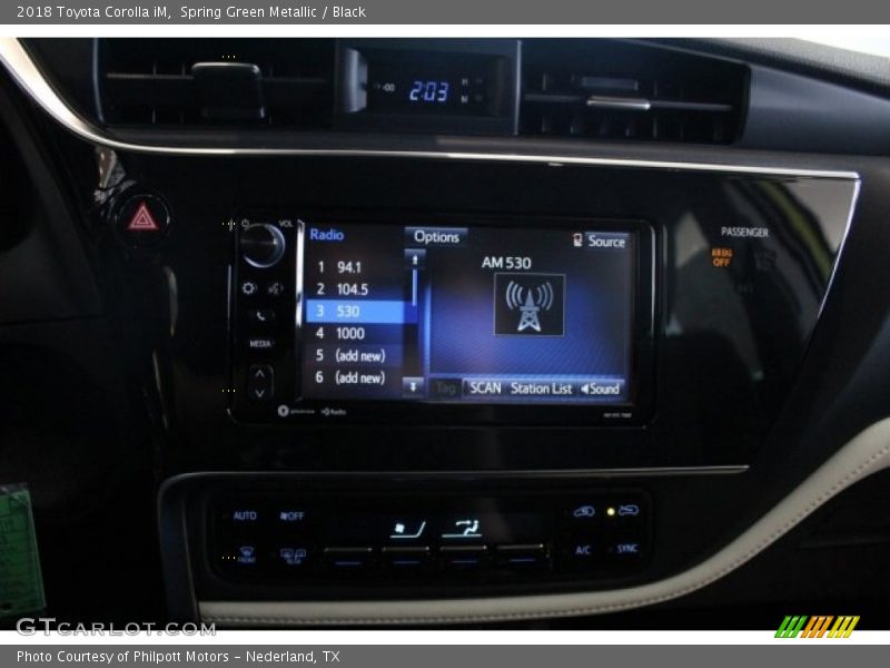 Spring Green Metallic / Black 2018 Toyota Corolla iM