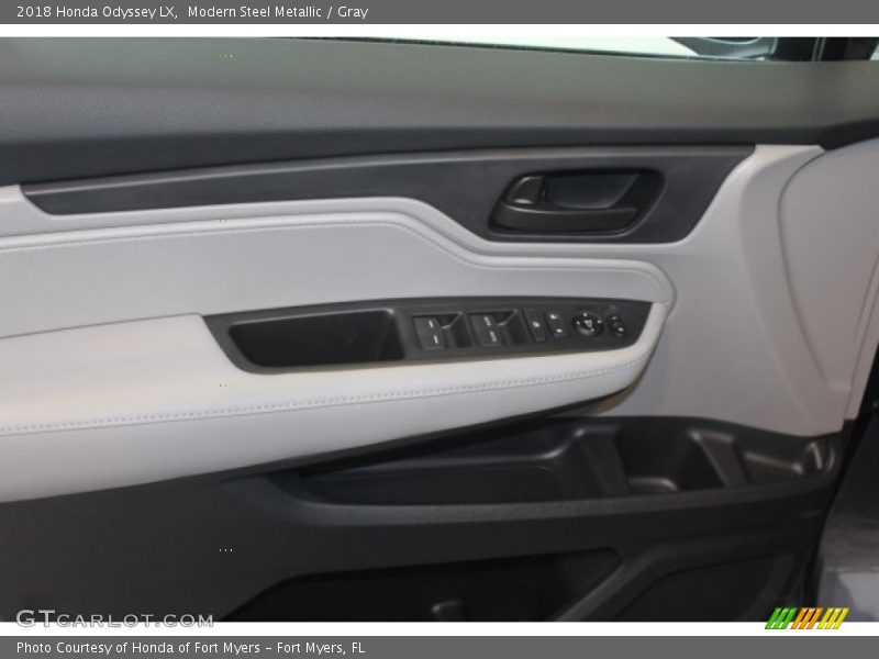 Modern Steel Metallic / Gray 2018 Honda Odyssey LX