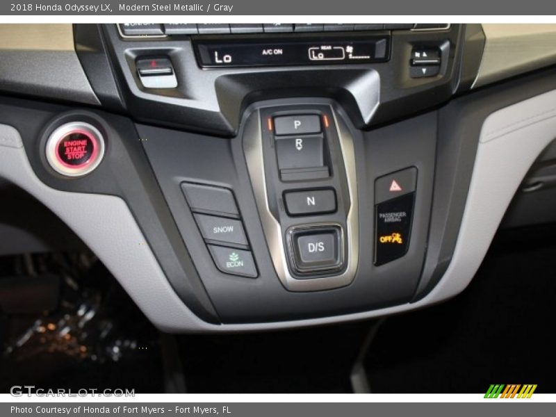 Modern Steel Metallic / Gray 2018 Honda Odyssey LX