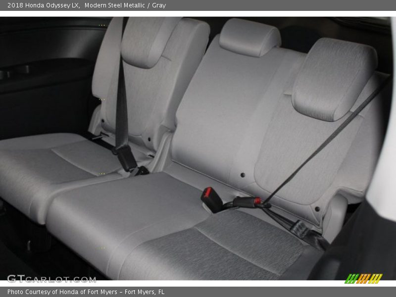 Modern Steel Metallic / Gray 2018 Honda Odyssey LX