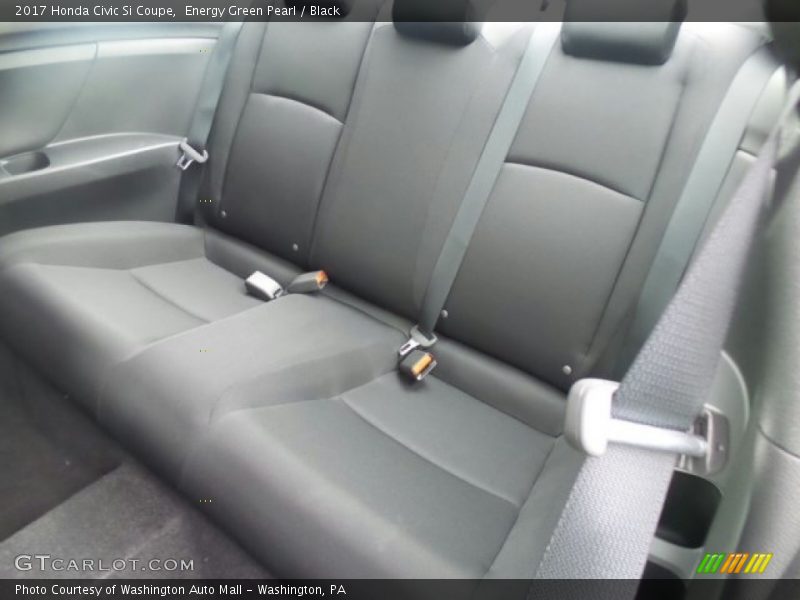 Rear Seat of 2017 Civic Si Coupe