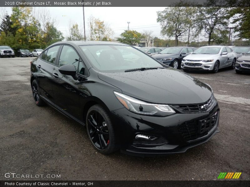 Mosaic Black Metallic / Jet Black 2018 Chevrolet Cruze LT