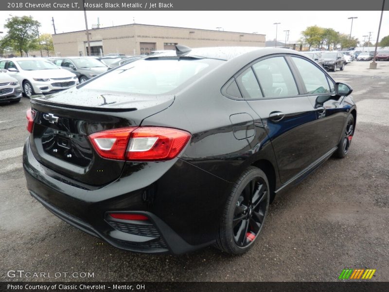 Mosaic Black Metallic / Jet Black 2018 Chevrolet Cruze LT