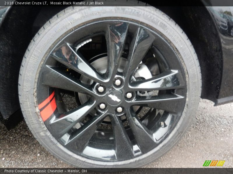 Mosaic Black Metallic / Jet Black 2018 Chevrolet Cruze LT