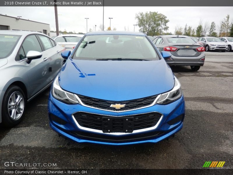 Kinetic Blue Metallic / Jet Black 2018 Chevrolet Cruze LT