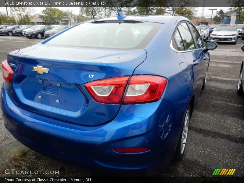 Kinetic Blue Metallic / Jet Black 2018 Chevrolet Cruze LT