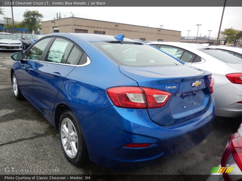 Kinetic Blue Metallic / Jet Black 2018 Chevrolet Cruze LT