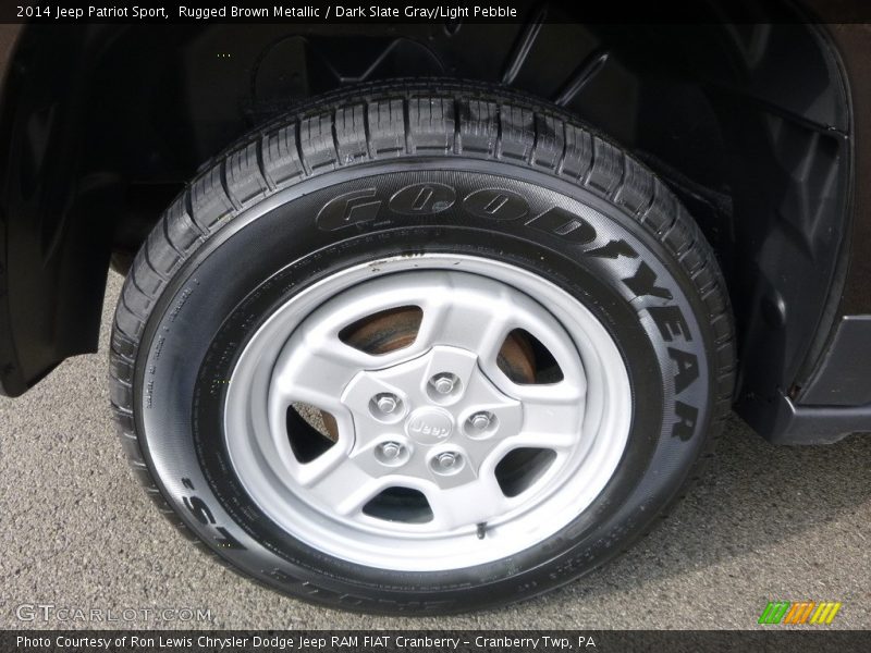 Rugged Brown Metallic / Dark Slate Gray/Light Pebble 2014 Jeep Patriot Sport