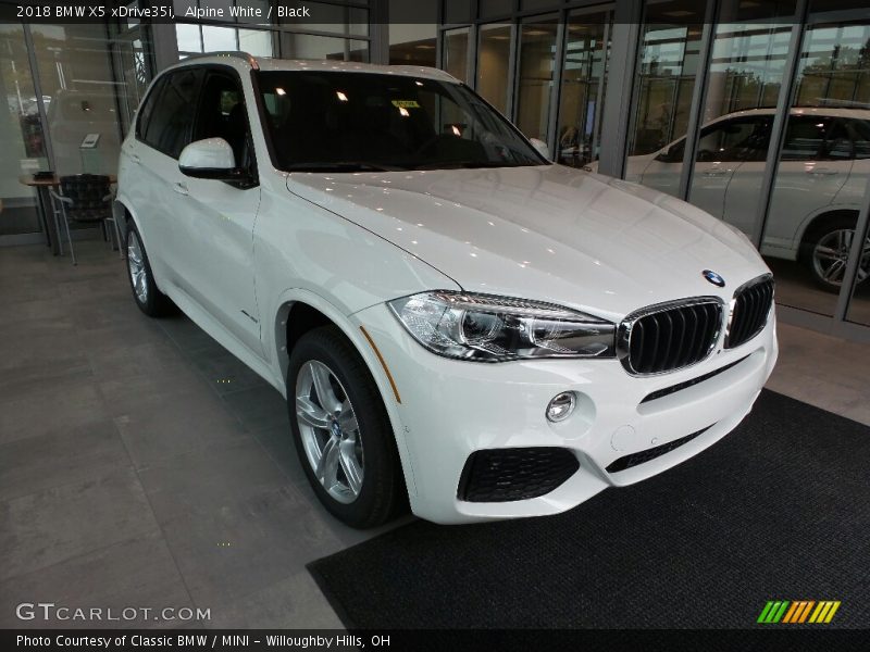 Alpine White / Black 2018 BMW X5 xDrive35i