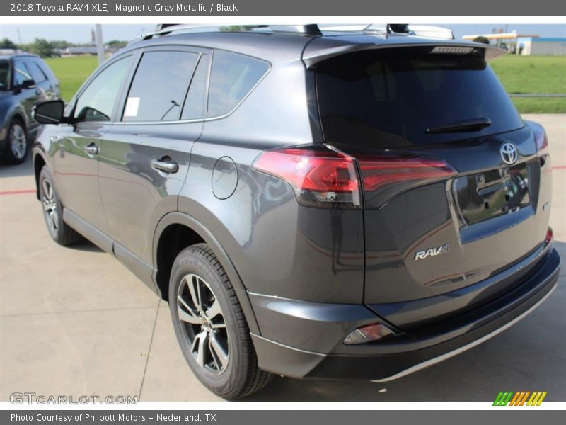 Magnetic Gray Metallic / Black 2018 Toyota RAV4 XLE