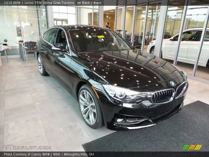 Jet Black / Black 2018 BMW 3 Series 330i xDrive Gran Turismo