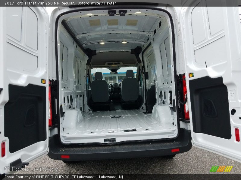 Oxford White / Pewter 2017 Ford Transit Van 250 MR Regular