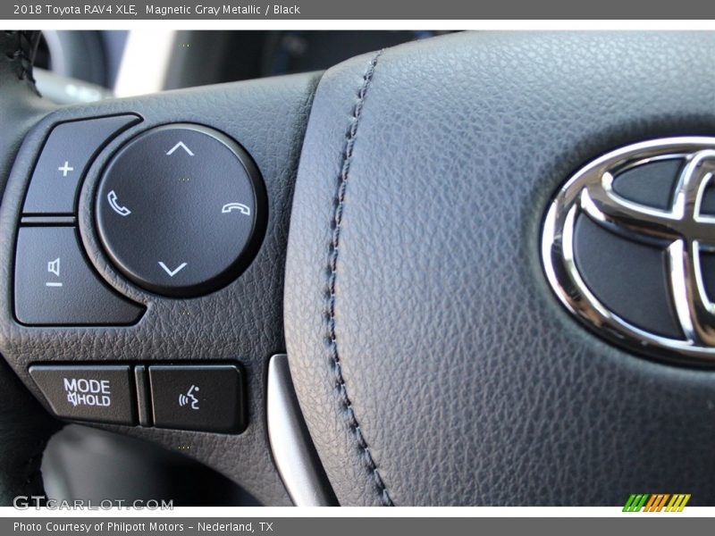 Magnetic Gray Metallic / Black 2018 Toyota RAV4 XLE