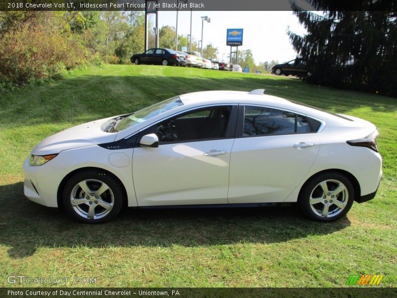 Iridescent Pearl Tricoat / Jet Black/Jet Black 2018 Chevrolet Volt LT
