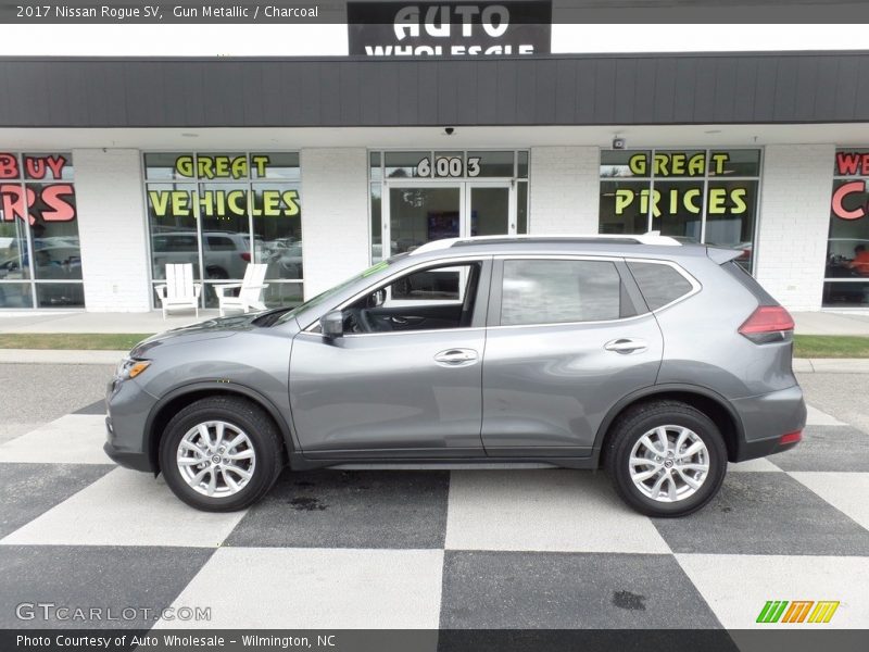 Gun Metallic / Charcoal 2017 Nissan Rogue SV
