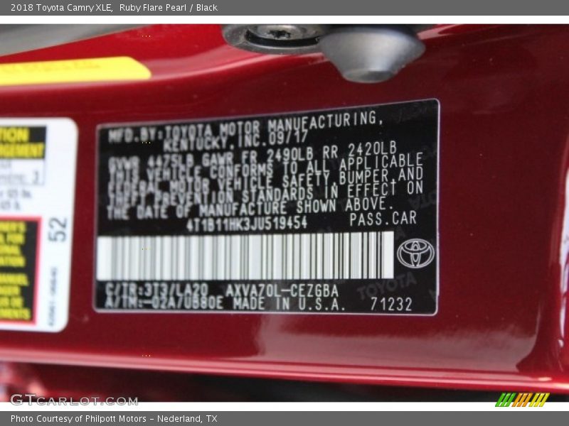 Ruby Flare Pearl / Black 2018 Toyota Camry XLE