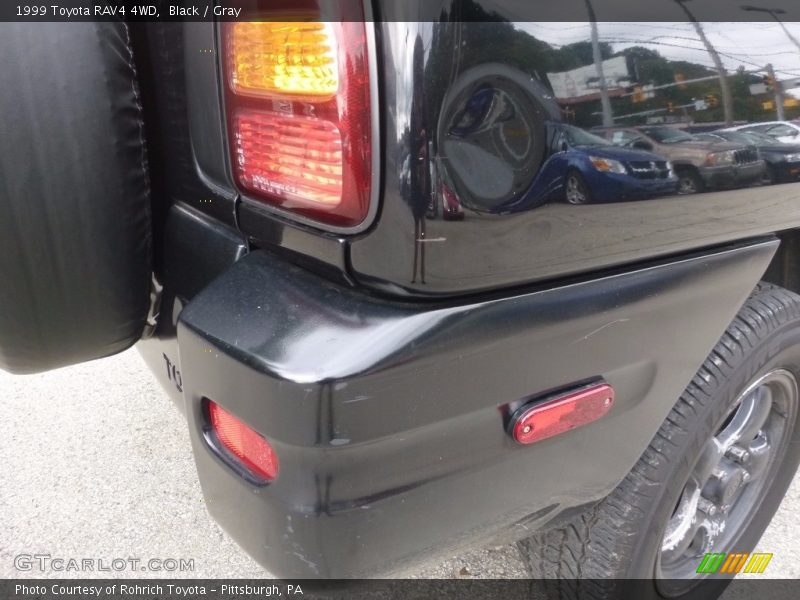Black / Gray 1999 Toyota RAV4 4WD