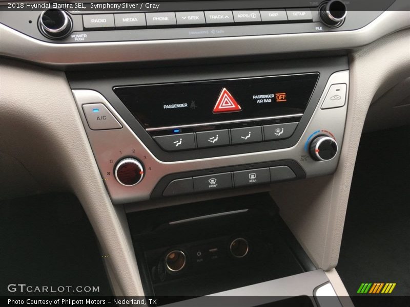 Symphony Silver / Gray 2018 Hyundai Elantra SEL