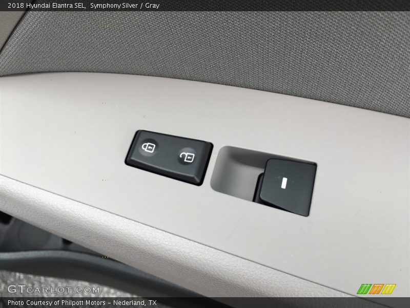 Symphony Silver / Gray 2018 Hyundai Elantra SEL