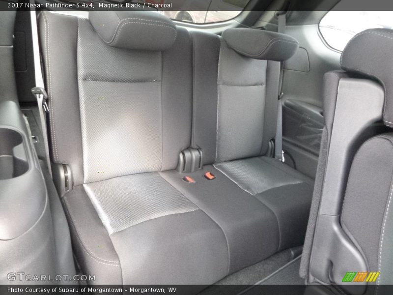 Magnetic Black / Charcoal 2017 Nissan Pathfinder S 4x4