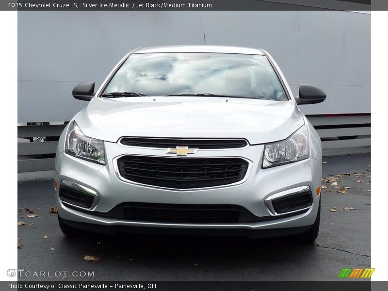 Silver Ice Metallic / Jet Black/Medium Titanium 2015 Chevrolet Cruze LS